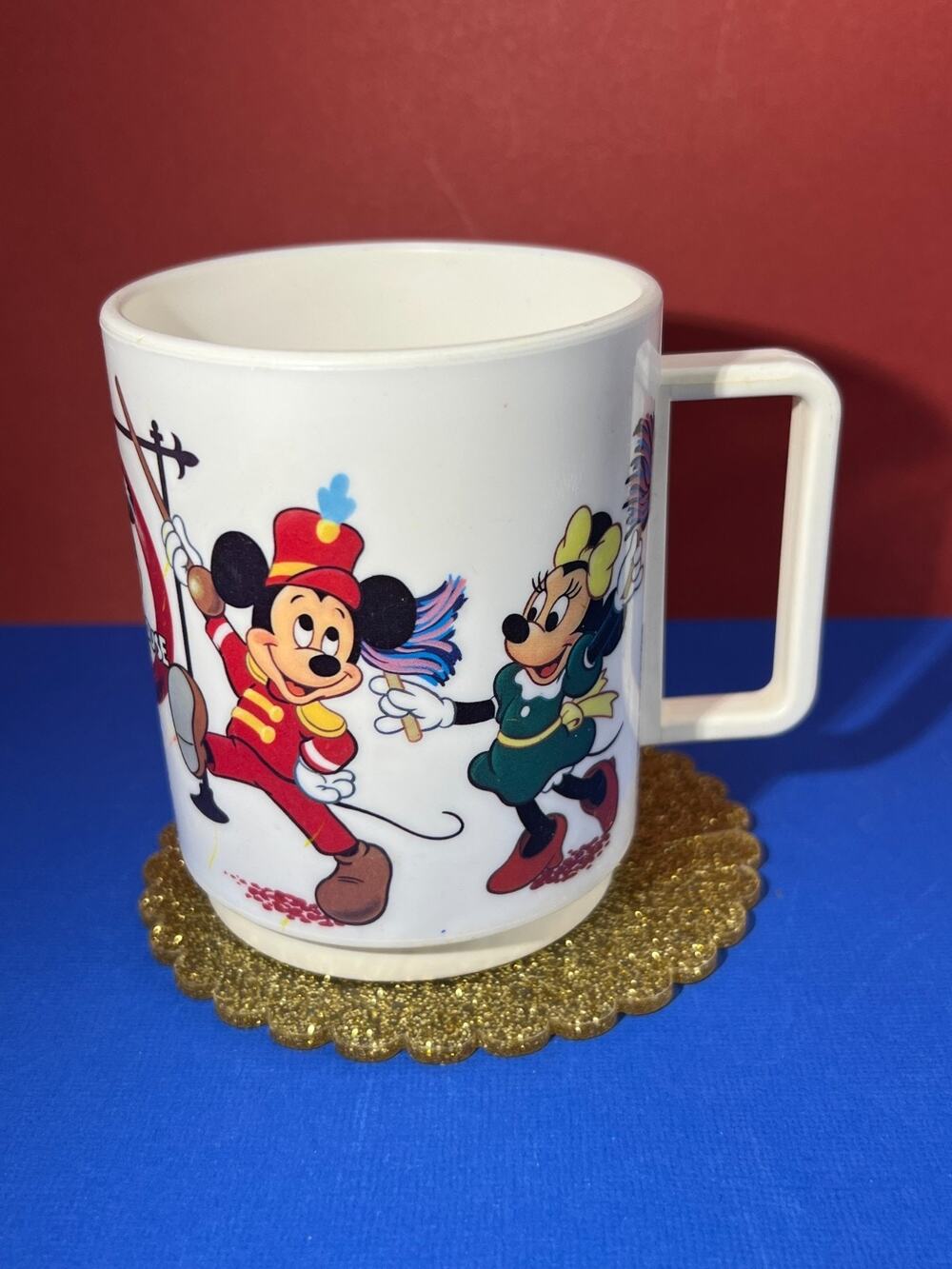Walt Disney World Plastic Cup Dumbo Donald Mickey Mouse Club Minnie Vintage